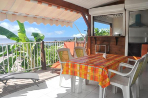 Bungalow confortable à Bouillante avec vue sur la mer